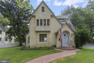 28 N 20th St, Camp Hill, PA 17011