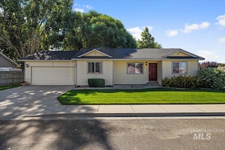 1012 Golden Ave, Fruitland, ID 83619