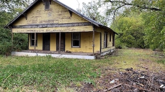 502 W 10th St, Coleman, TX 76834