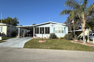 38311 River Run Dr, Leesburg, FL 34748