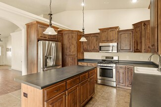 162 N W, Parowan, UT 84761