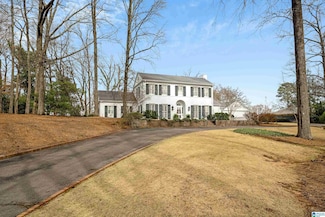 3336 Hermitage Rd, Mountain Brook, AL 35223