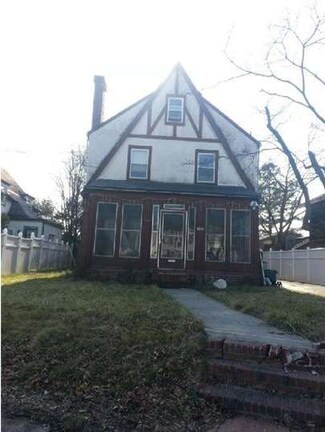 629 Parkway Ave, Ewing, NJ 08618