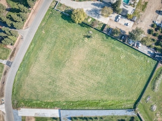 1 E Princeton Ave, Sanger, CA 93657