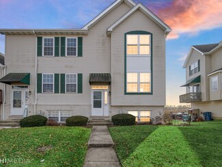 1445 Berta Dr, Crest Hill, IL 60403