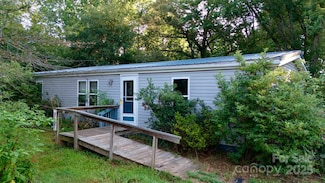 107 Round Pond Rd, Rutherfordton, NC 28139