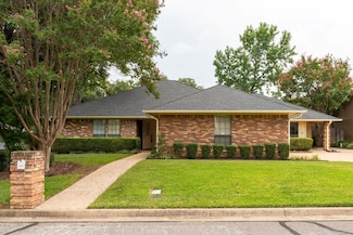 5704 Glacier Lake Dr, Arlington, TX 76013