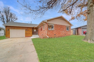 2441 S Norwood Ave, Tulsa, OK 74114