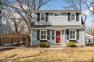304 Van Buren Ave S, Hopkins, MN 55343