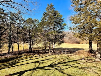 18 Cove Rd, Clover, SC 29710