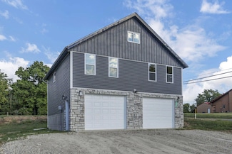 13060 Oak Rd NE, Fairfield Beach, OH 43076