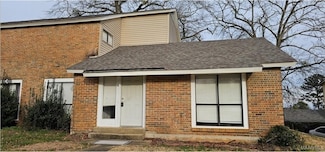 13 Pineywood Ct, Millbrook, AL 36054