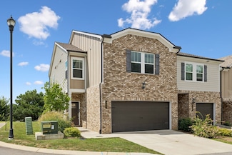 862 Longleaf Ln, Columbia, TN 38401