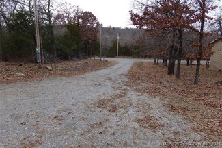 2 Inola Ct, Canadian, OK 74425