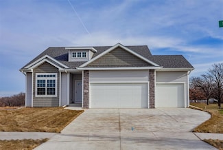 7807 SE 2nd St, Des Moines, IA 50315