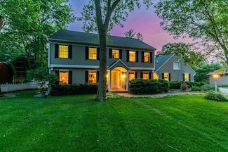 1311 W 2nd St, Pella, IA 50219