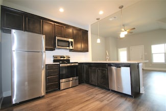 228 Stewart Bend Ct Unit B, Azle, TX 76020