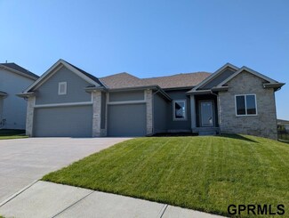 6969 N 172nd St, Bennington, NE 68007
