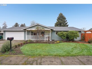 419 S Harrison St, Newberg, OR 97132