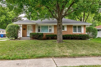 3801 Crestwood Rd, Des Moines, IA 50310