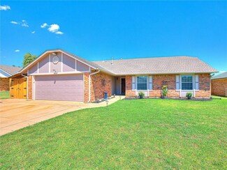 1008 Mars Rd, Edmond, OK 73003