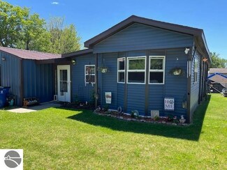 322 Webber St, Cadillac, MI 49601