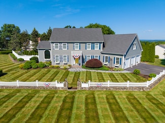 1 Far Horizon Dr, Wallingford, CT 06492