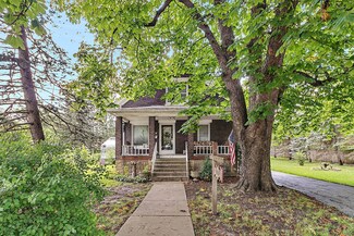 1307 N Hickory St, Joliet, IL 60435