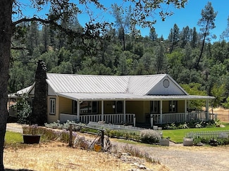 24233 California 299, Bella Vista, CA 96008
