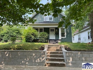 1925 N 6th St, Terre Haute, IN 47804