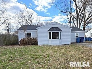 2021 Brownsville Rd, Mount Vernon, IL 62864