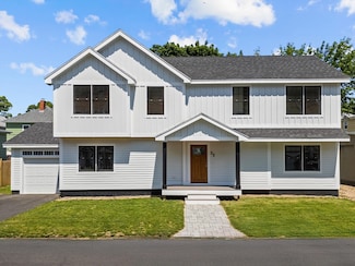 35 Columbia Ave, Lynn, MA 01902