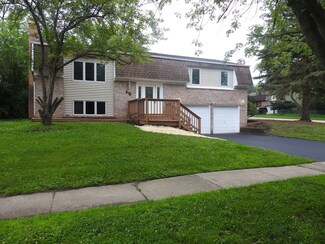 415 Langford Dr, Bolingbrook, IL 60440