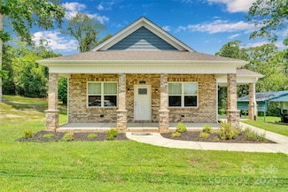313 E Maine Ave, Bessemer City, NC 28016