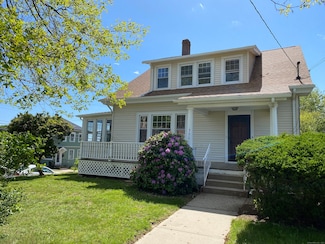 351 Ocean Ave, New London, CT 06320