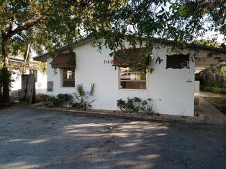 718 SE 13th St, Fort Lauderdale, FL 33316