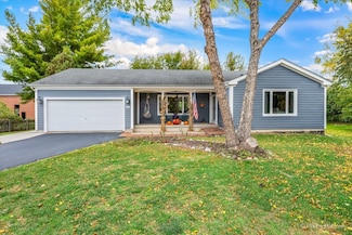 155 Lee Ann Ln, Woodstock, IL 60098