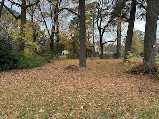 210 Bedford Ct, Portsmouth, VA 23701