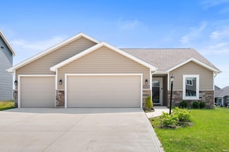13569 Silk Tree Trail, Fort Wayne, IN 46814