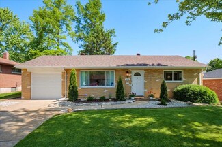 10929 Oasis Dr, Saint Louis, MO 63123