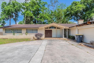 6751 La Loma Dr, Jacksonville, FL 32217