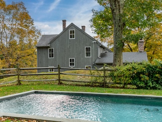 379 Lake Rd, Warren, CT 06777