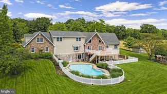 5118 Burkholder Rd, Chambersburg, PA 17202