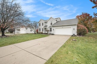 8936 Cedarview Ave, Jenison, MI 49428