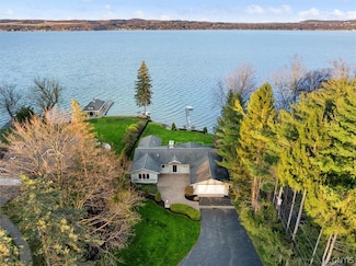 1838 W Lake Rd, Skaneateles, NY 13152