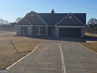 65 Abel Ln, Statham, GA 30666