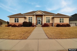 3328 Peterson Ave, Fremont, NE 68025