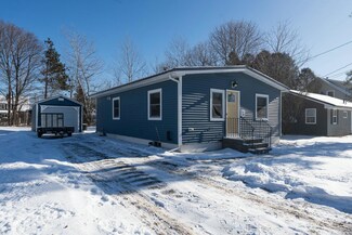59 13th St, Bangor, ME 04401