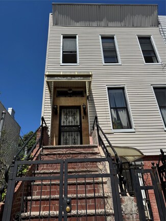 39 Cornelia St, Brooklyn, NY 11221