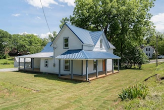 114 Montgomery St, Campobello, SC 29322